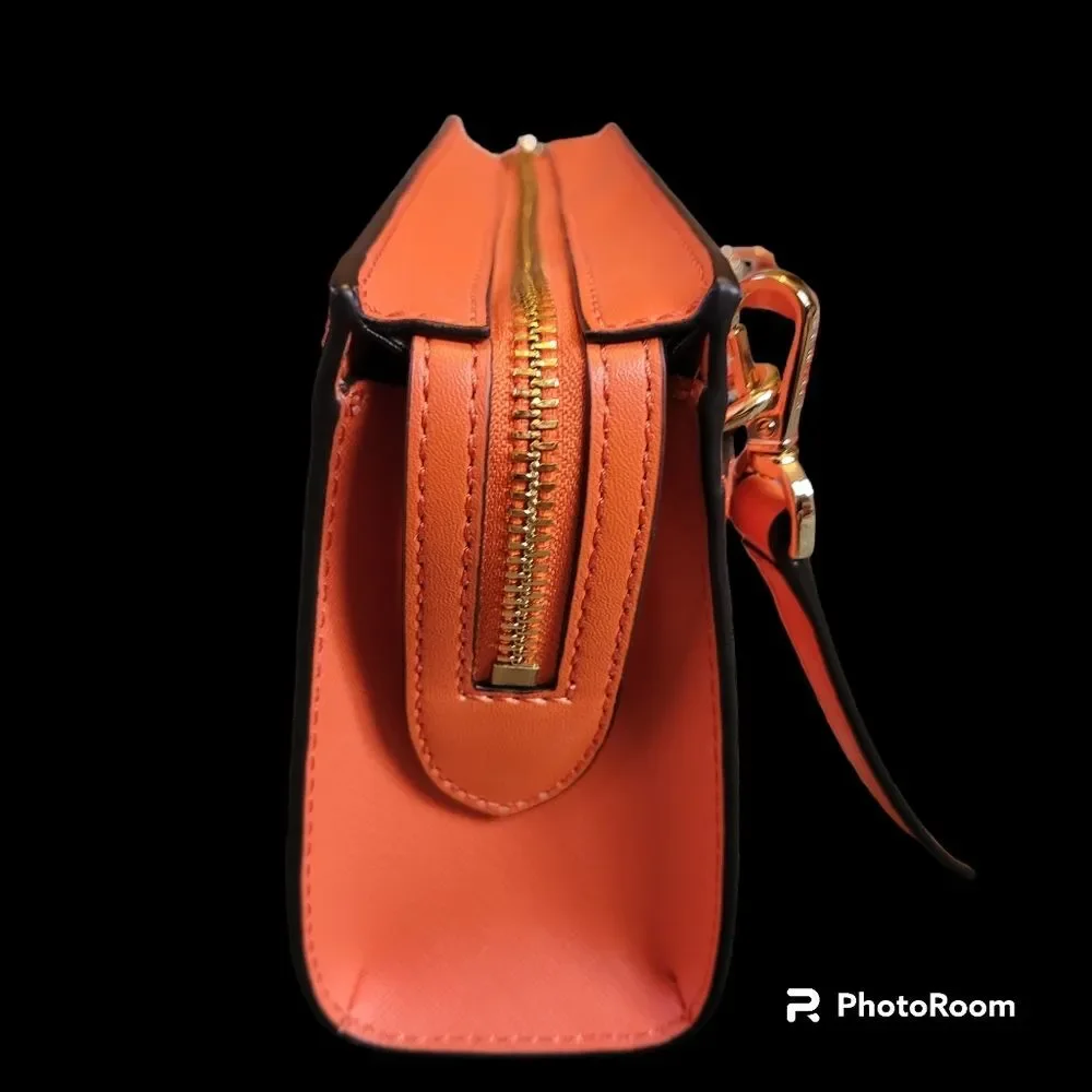 NWT Michael Kors Sheila Crossbody